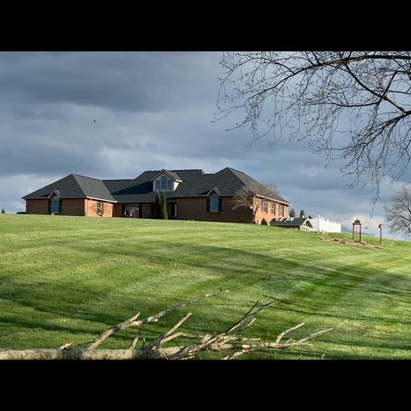 Meet your Posher, Coleen - Picture 10 of 17